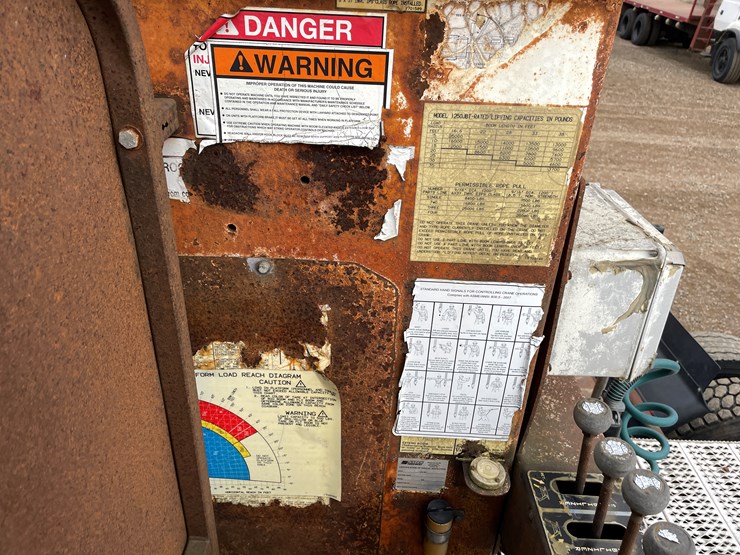 ford-lt9000-image-52