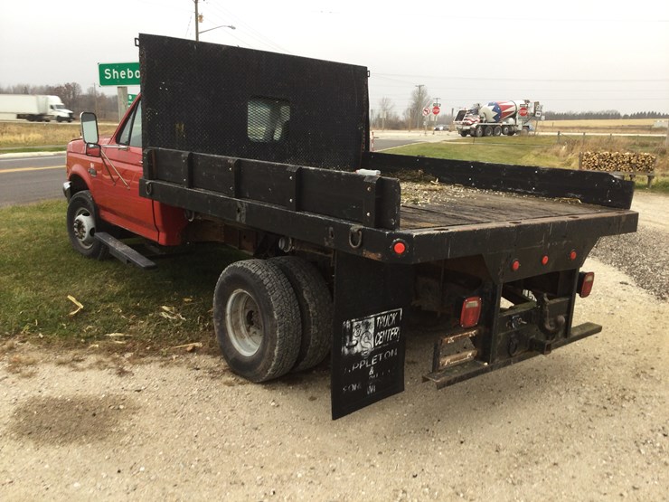 #4553-•-1995-ford-1-ton-flatbed-truck:-(has-clear-wi-title)-image-4