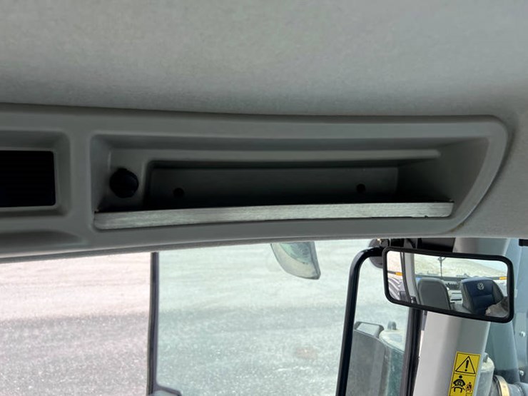 2023-new-holland-t9.600-image-49