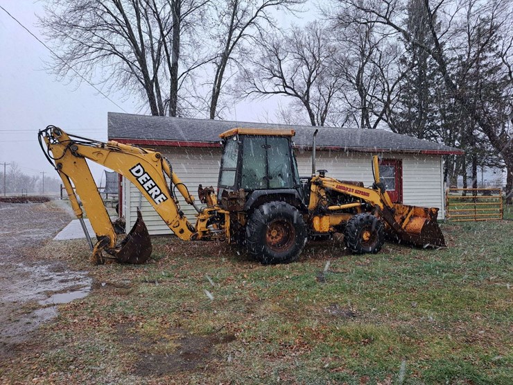 1999-deere-410e-image-2
