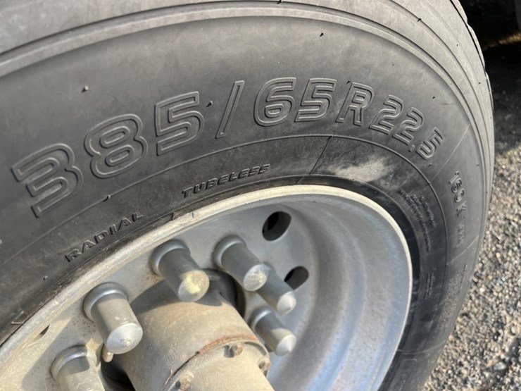 2005-beall-tsmc1x3-quad-axle-pup-trailer-image-11