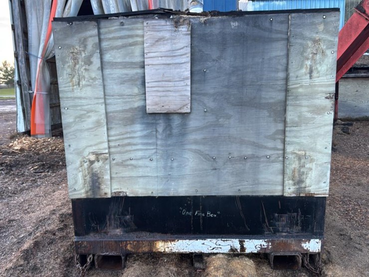 #143-•-sawdust-box*-image-2