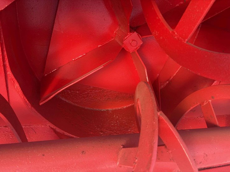 snowblower,-8’,-3pt,-540-pto,-hyd-spout,-(spout-cable-needs-work)-image-17