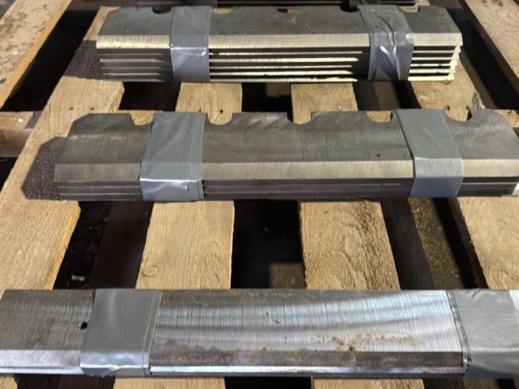 #150-•-chipper-knives-image-4