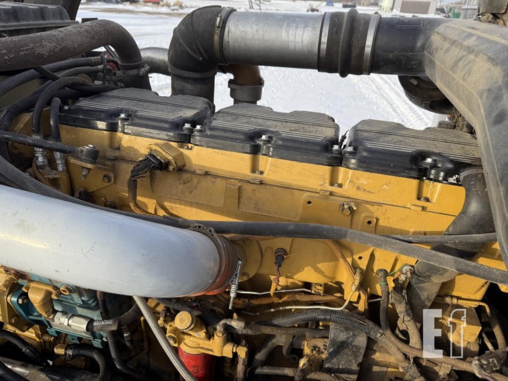 2004-peterbilt-379-image-77