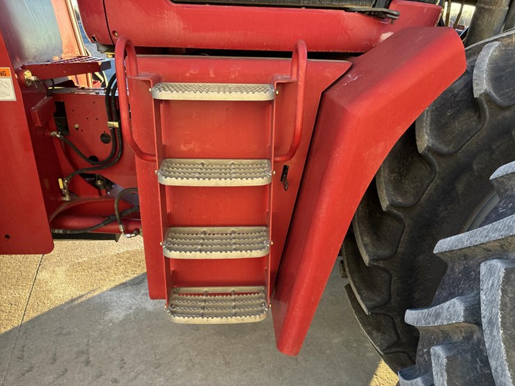 case-ih-275-image-21