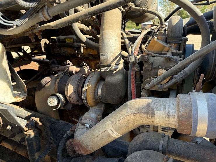 2006-sterling-rollback-truck,-101"x27'-bed,-winch,-automatic-transmission,-388k-miles,-11r22.5-tires-image-35