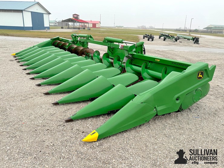 john-deere-c12f-image-1