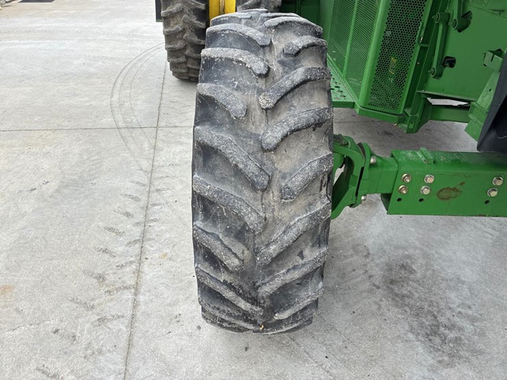 john-deere-9560-image-37