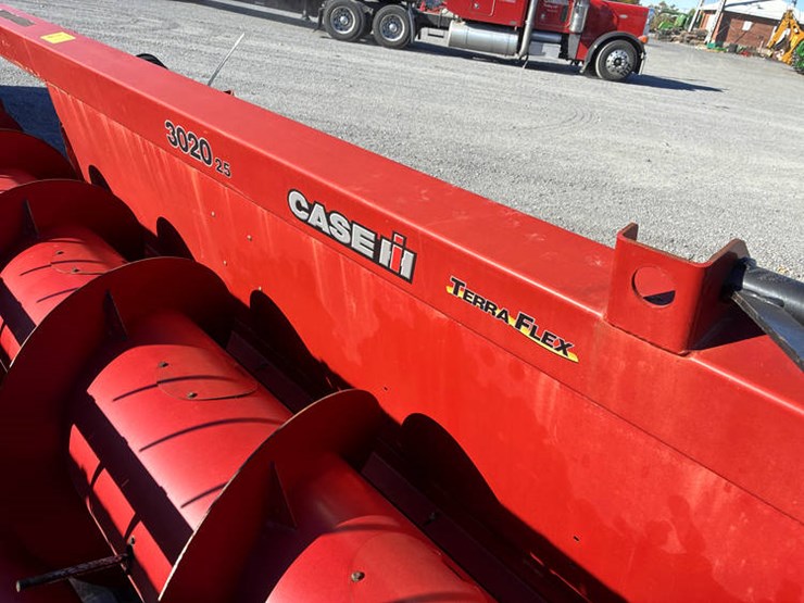 2012-case-ih-3020-image-25