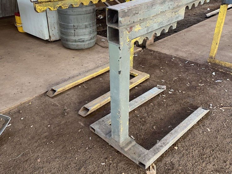 (2)-gantry-forks-image-2