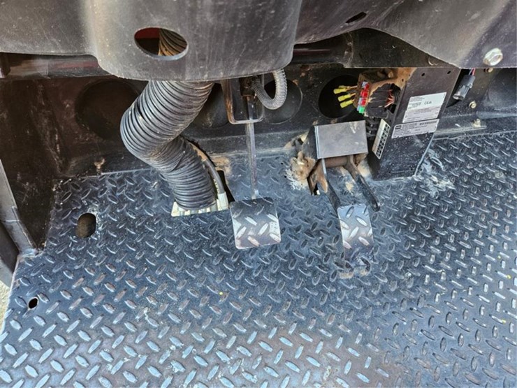 #3047-•-toro-workman-hdx-turf-truck-image-32