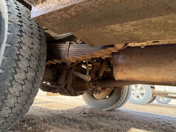 2006-ford-f550-image-22