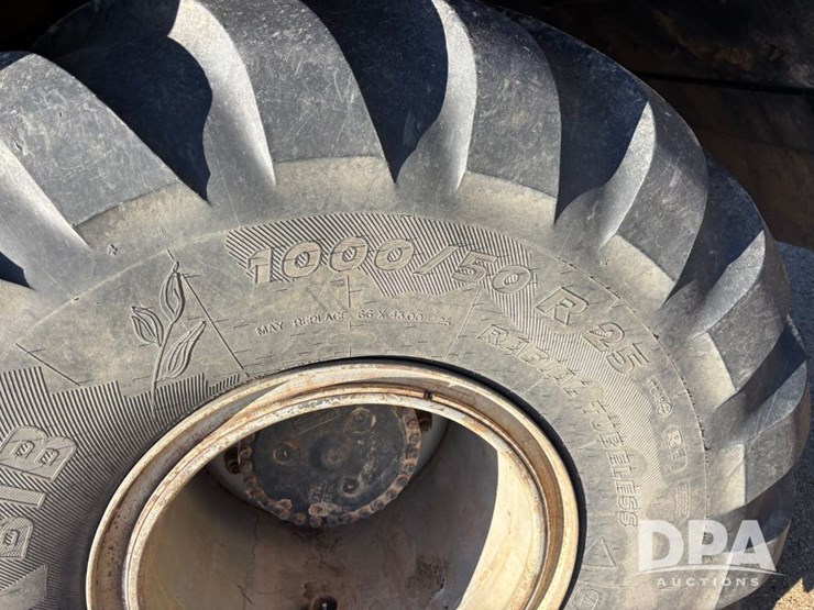 case-ih-titan-3020-image-47