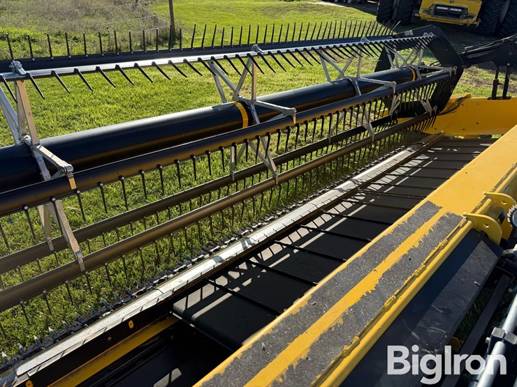 new-holland-88c-image-10