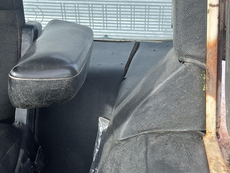 j-i-case-2090-image-7