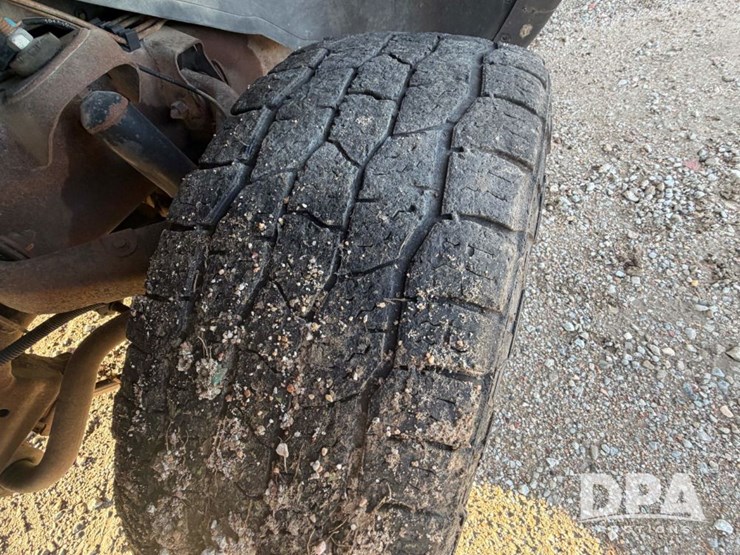 2003-chevrolet-silverado-2500hd-image-13