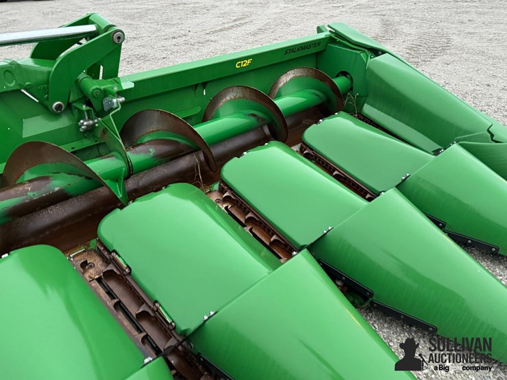 john-deere-c12f-image-11