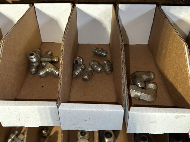 #179-•-hydraulic-fittings-image-6