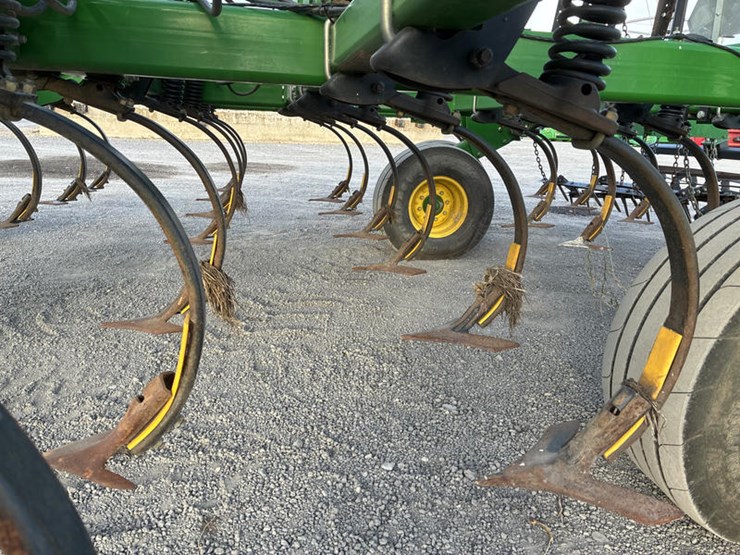 john-deere-2210-image-26