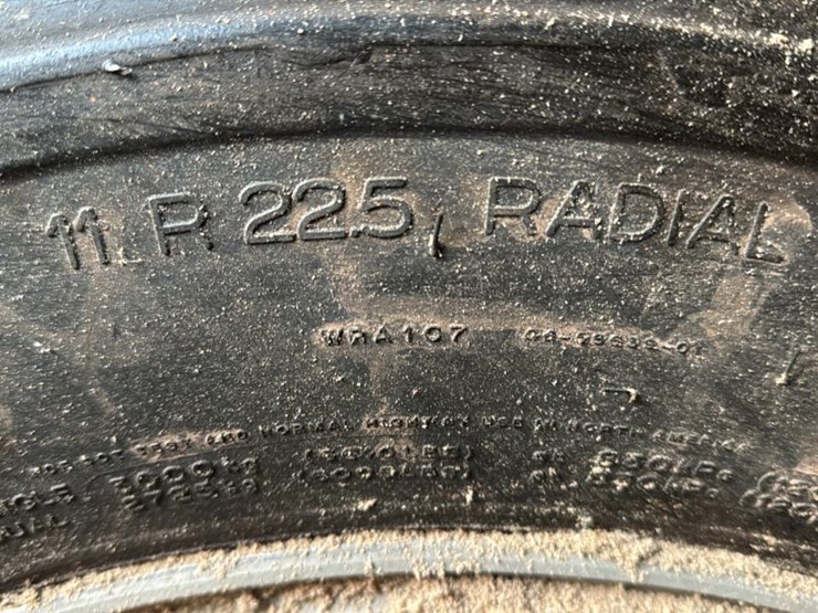 #144-•-contents-of-small-room*-image-4