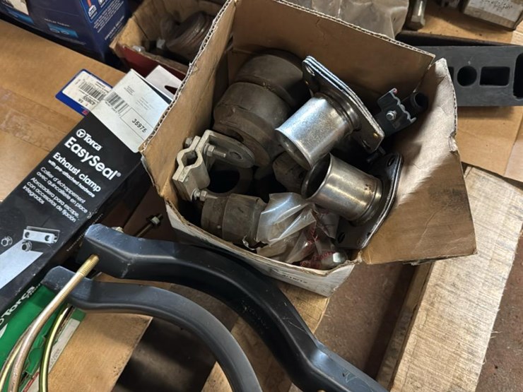 #191-•-skid-of-parts*-image-10