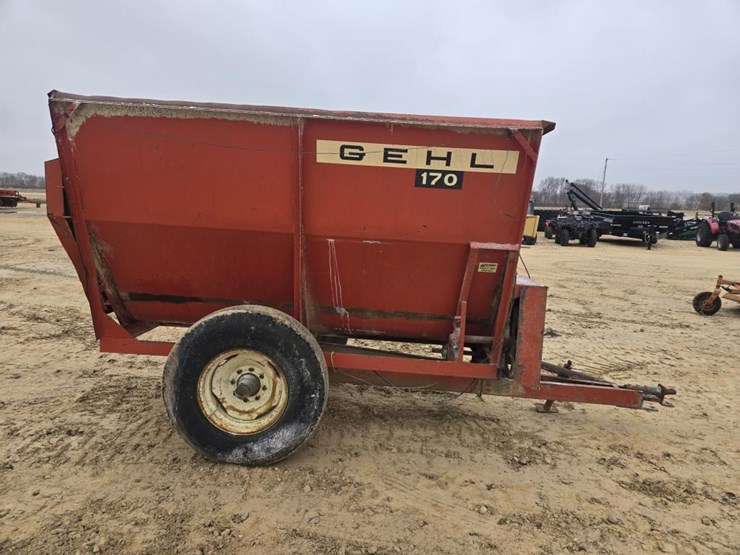gehl-170-image-4