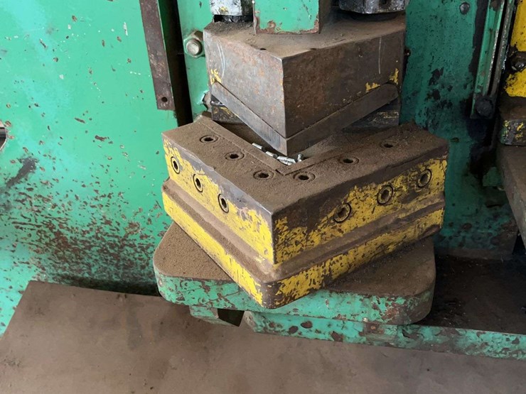 95-ton-uni-hydro-iron-worker-image-6