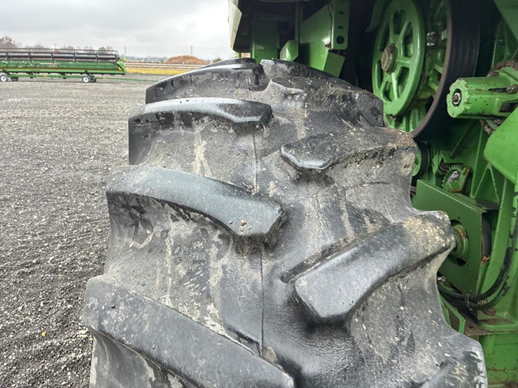 john-deere-6620-titan-ii-image-25