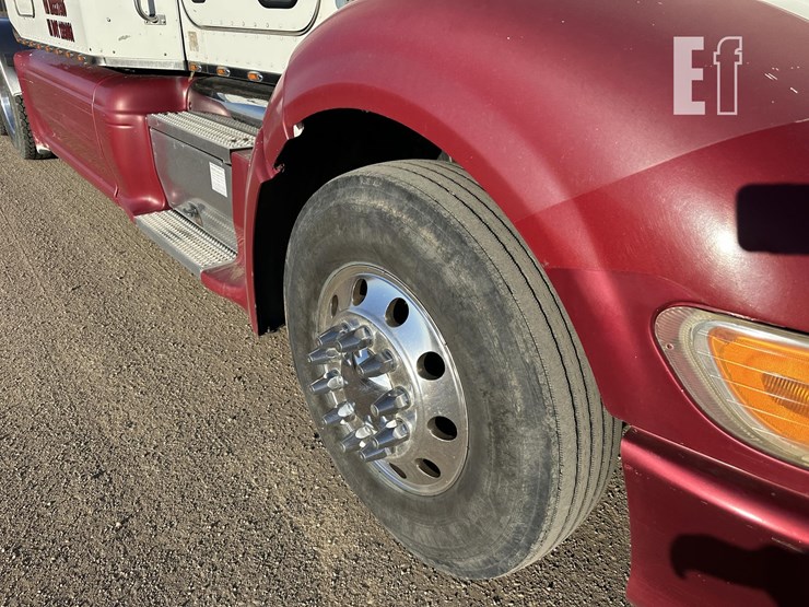 2014-peterbilt-386-image-4