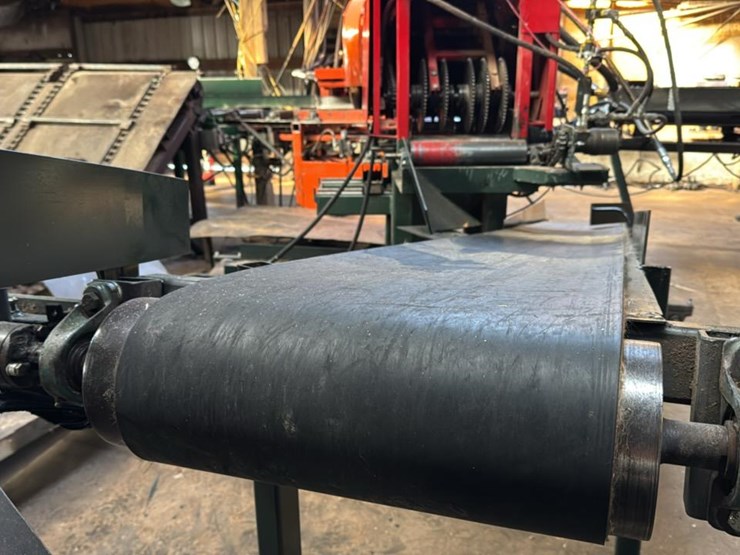 #111-•-inclined-belt-conveyor-image-2