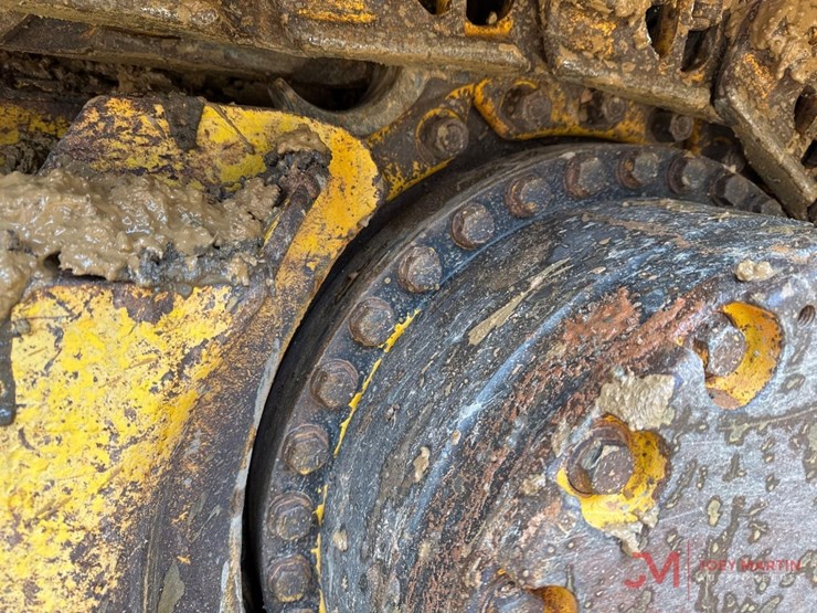 komatsu-d61pxi-24-image-5