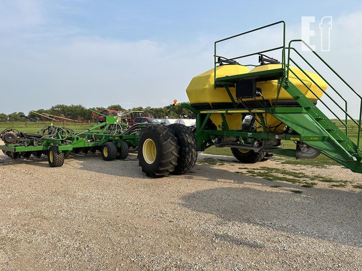 john-deere-1890-image-11