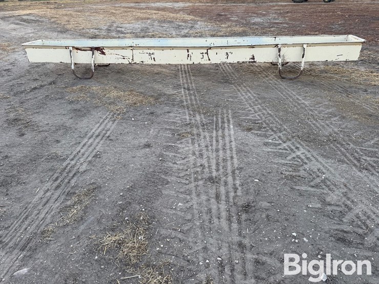 20’-steel-feed-bunk-image-2