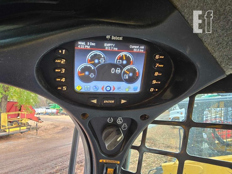 bobcat-t870-image-25