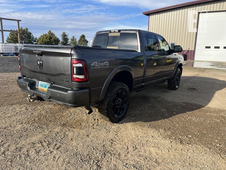 ram-2500-laramie-image-4