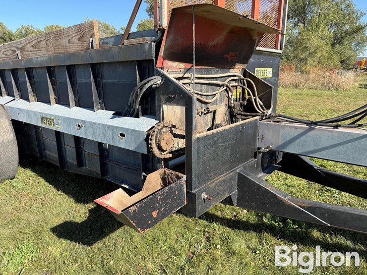 meyer’s-equipment-manufacturing-corp-2550-manure-spreader-image-20