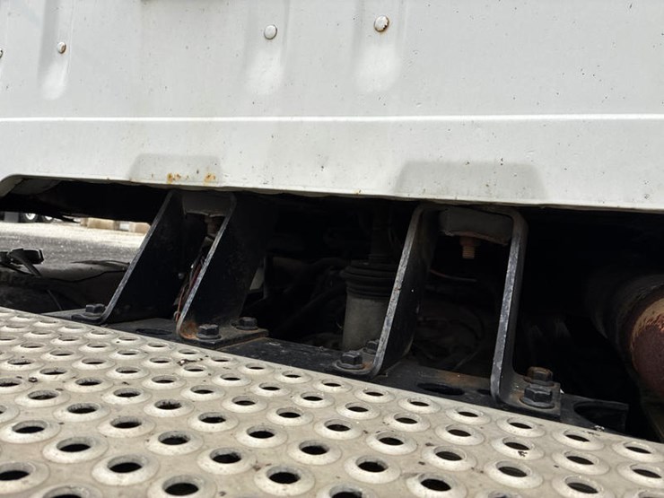 case-ih-8100-image-21