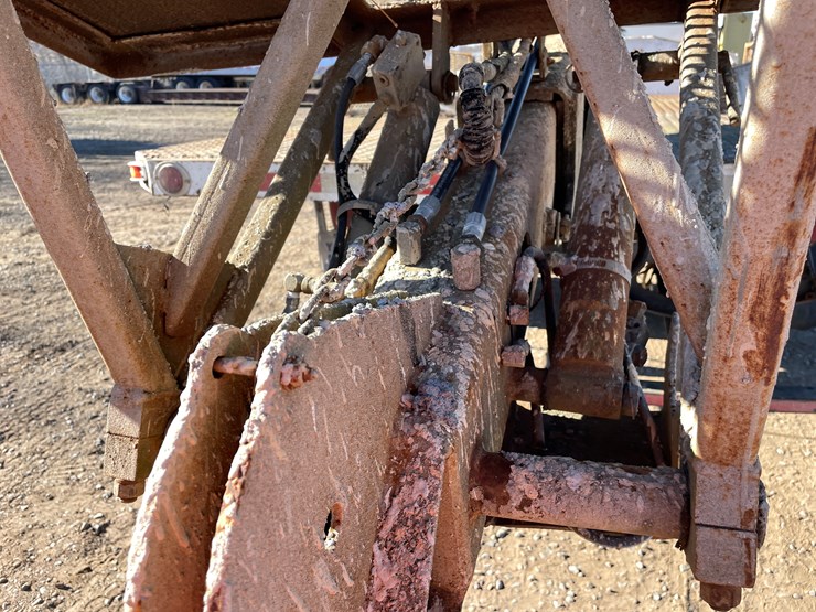 #1140-•-1995-chevrolet-kodiak-boom-truck-has-mn-title)-image-17