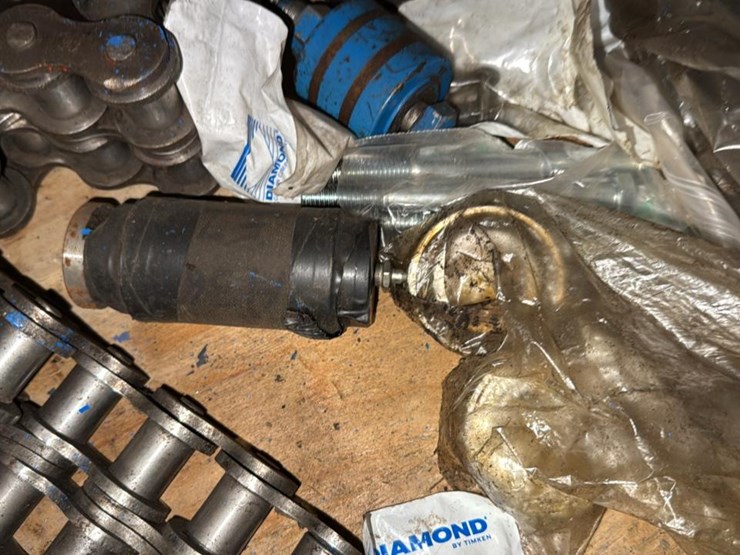 #170-•-contents-of-shelf-four*-image-11