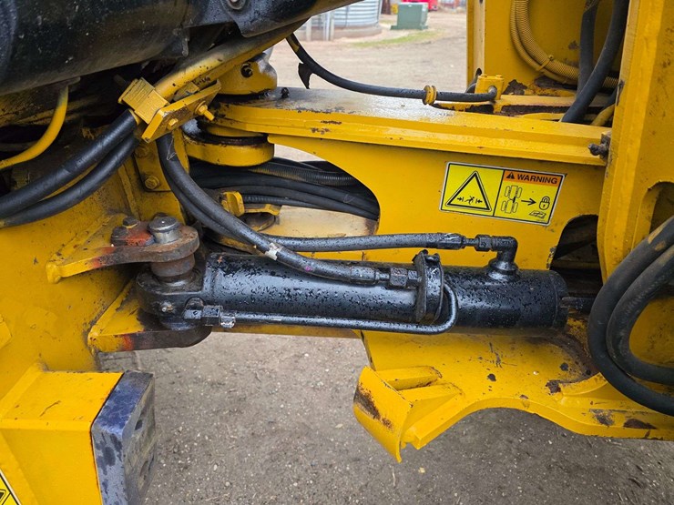 2009-caterpillar-906h-image-52