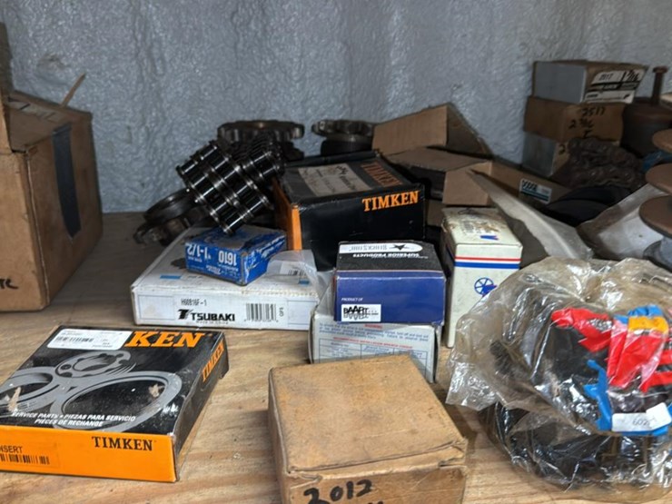 #168-•-contents-of-shelf-one-and-two*-image-23