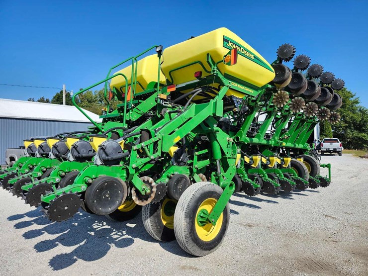 john-deere-1790-image-10