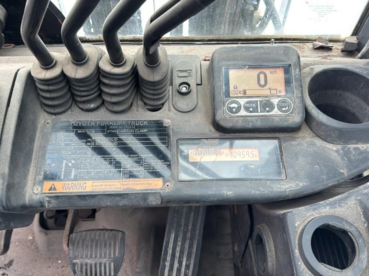 toyota-7fgu32-image-36