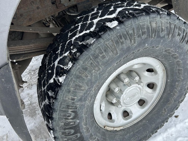 2003-ford-f350-xlt-image-30