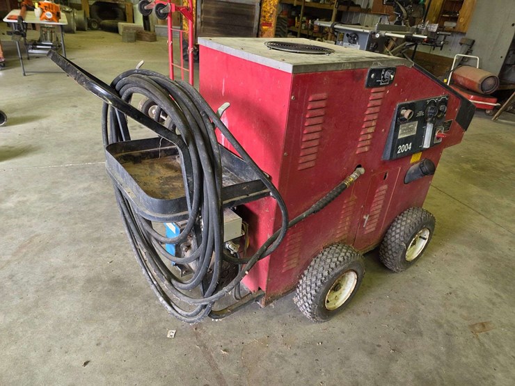 r+d-fountain-industries-co-hot-water-pressure-washer,-220v-with-cord,-hose-and-wand,-up-to-180-degre-image-7