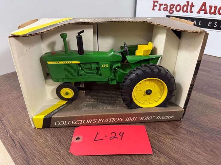 1961-john-deere-4010-image-1