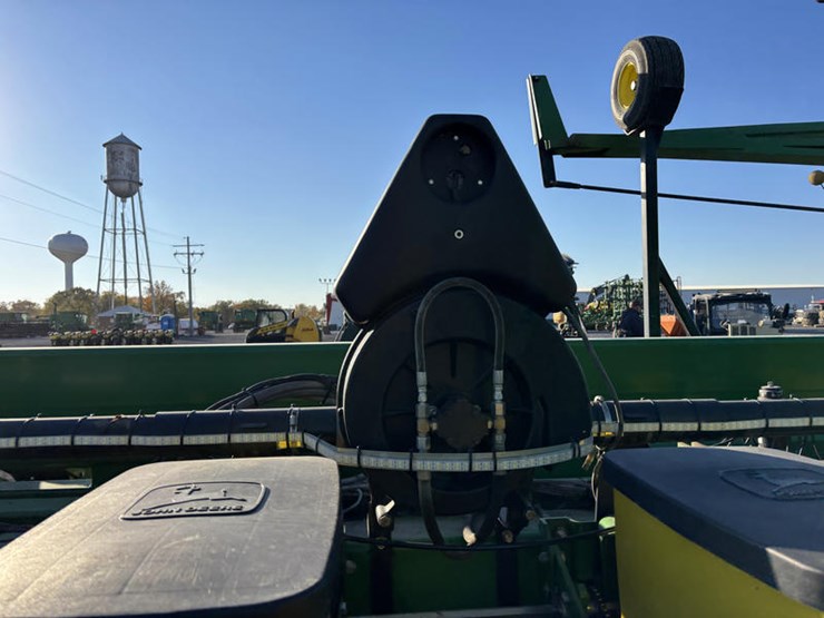 john-deere-db80-image-39