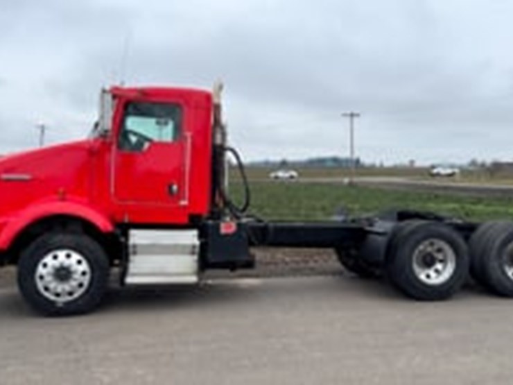2004-kenworth-t800-image-86