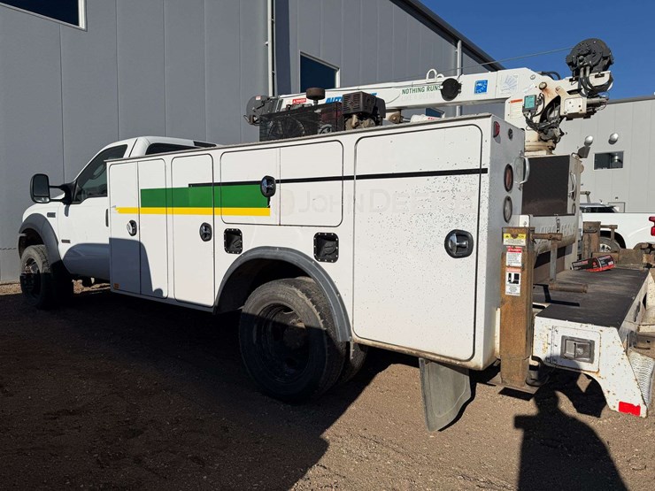 2006-ford-f550-image-5